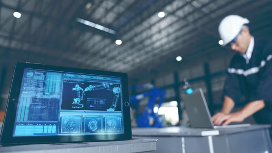 Smart maintenance solutions with CMMS
